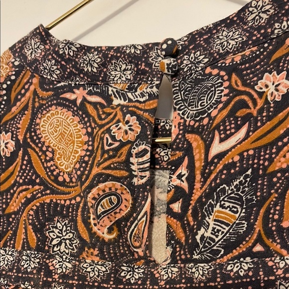 Patterned Brown Floral Ruffle Dress - Picture 7 of 9